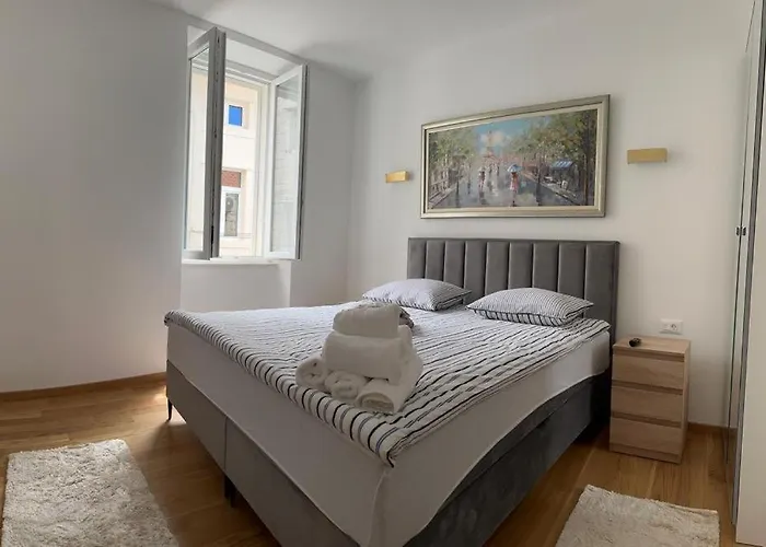 Old Town Apolon Luxury * سبليت