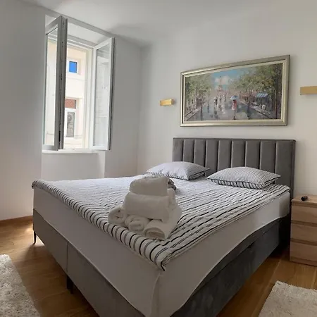 Old Town Apolon Luxury * Split